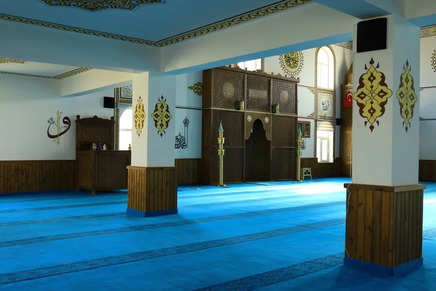 قاعات الصلاة والسجاد